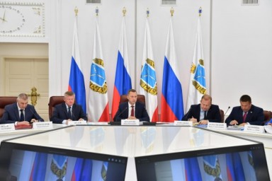 
Губернатор Роман Бусаргин провёл постоянно действующее совещание
