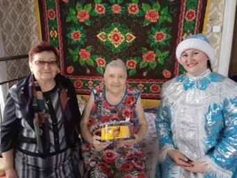 
Поздравление ветеранов
