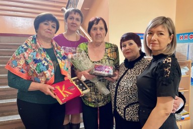 
Неженские профессии женщин
