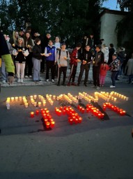 
Лысогорцы присоединились к акции &laquo;Свеча памяти&raquo;
