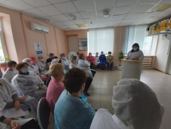 В Лысогорской районной больнице состоялось рабочее совещание по по вопросам выплат стимулирующих над