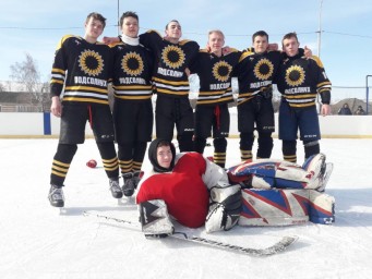 
В Невежкино прошёл турнир по хоккею, посвящённый закрытию сезона 2023-2024 годов
