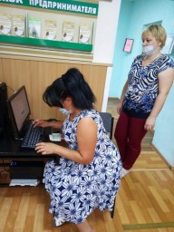 Для безработных граждан проведено занятие по составлению резюме
Для безработных граждан проведено занятие по составлению резюме
