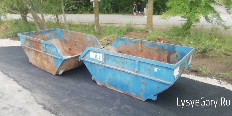 Больше 3 вагонов мусора было вывезено регоператором с одного дачного массива за несколько дней
Больше 3 вагонов мусора было вывезено регоператором с одного дачного массива за несколько дней
