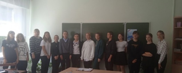 
​В рамках Всероссийского дня трезвости специалисты Лысогорского филиала ГБУ РЦ &laquo;Молодежь плюс&raquo; про
