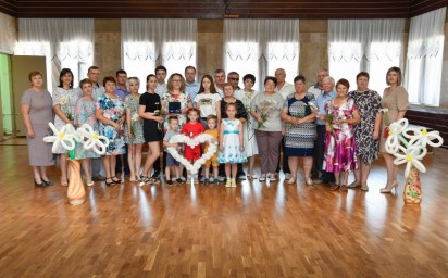 В районном Дворце культуры прошло мероприятие, посвящённое Дню семьи, любви и верности
В районном Дворце культуры прошло мероприятие, посвящённое Дню семьи, любви и верности
