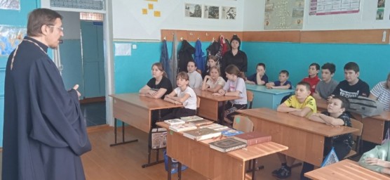 Для учащихся школы села Бутырки проведено мероприятие, посвященное Дню православной книги
Для учащихся школы села Бутырки проведено мероприятие, посвященное Дню православной книги
