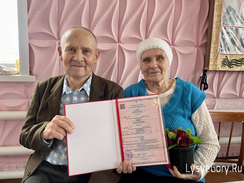 Накануне Государственного праздника «Дня народного единства» в Большекопенском сельском Доме культ
Накануне Государственного праздника «Дня народного единства» в Большекопенском сельском Доме культ