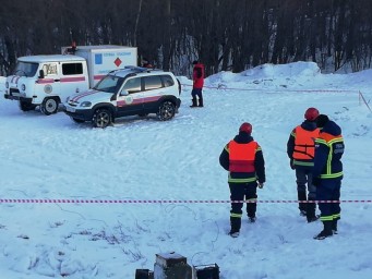
На реке Медведица проведены ледовзрывные работы

