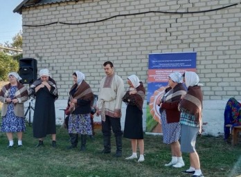 
​В Юнгеровке состоялся зональный этап областного конкурса тематических программ передвижных клубны