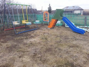 ​Новые игровые площадки установлены в пяти детских садах района