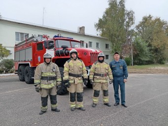 
​В преддверии осенне-зимнего периода в Лысых Горах проведена противоаварийная тренировка

