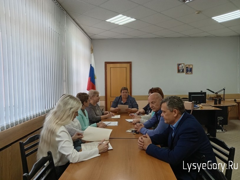 В администрации района прошло первое заседание Координационного совета по взаимодействию с Общерос
В администрации района прошло первое заседание Координационного совета по взаимодействию с Общерос