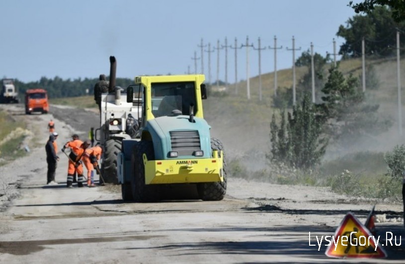 В сельских населенных пунктах области дорожные работы завершены на 80%
В сельских населенных пунктах области дорожные работы завершены на 80%