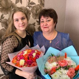 
Мы с мамулей обнимули
