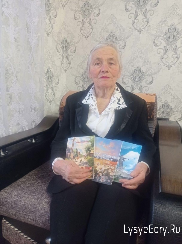 
​Жительница поселка Гремячий, &laquo;серебряный&raquo; волонтер Лысогорского центра социального обслуживания н