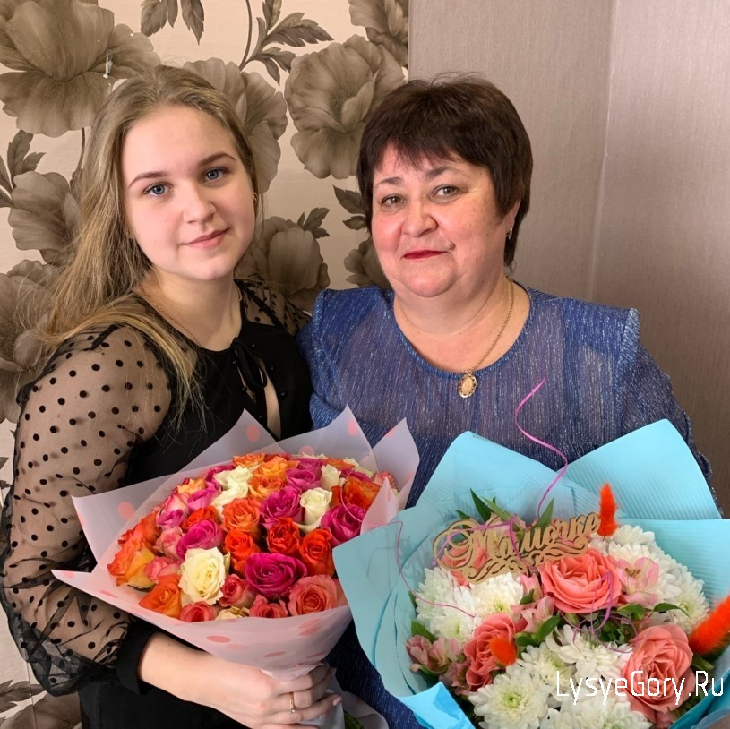 Мы с мамулей обнимули
Мы с мамулей обнимули
