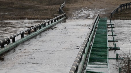 Паводок. Затопило еще один мост в Лысогорском районе