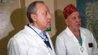 В ожоговом центре Саратова пострадавших от взрыва навестил губернатор