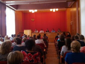 В администрации прошло районное родительское собрание &laquo;Безопасность детей в период летних каникул&raquo;
