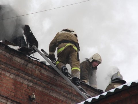 С 9 мая жертвами пожаров стали три жителя области
